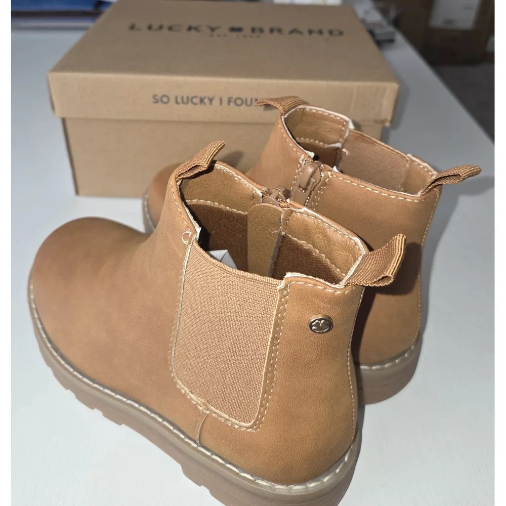 Lucky Brand Kids Basel Chelsea Ankle Boots Tan Brown Side Zip Lug Sole Size 11